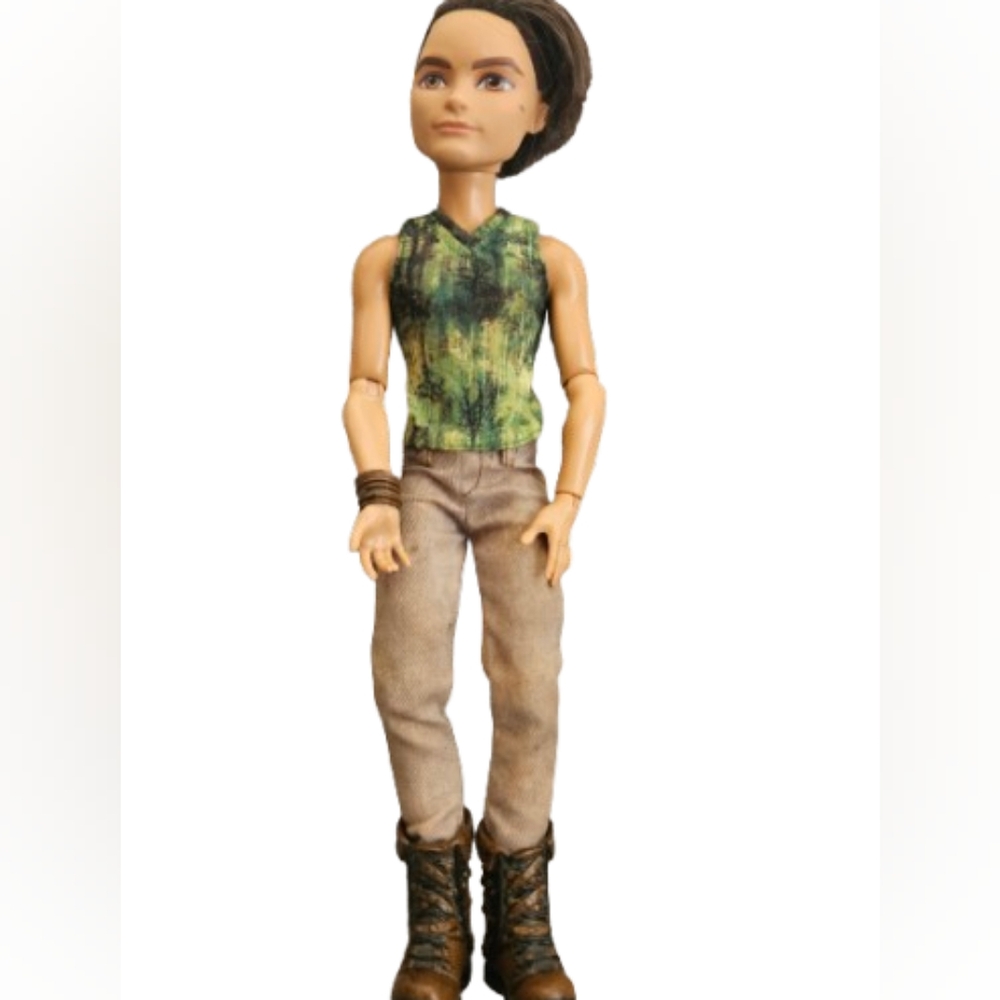 Ever After High Doll Hunter Huntsman
